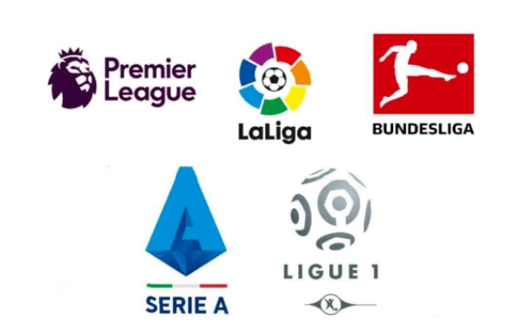 埃基蒂克坐, 他的第一个 埃基蒂克坐, 他的第一个