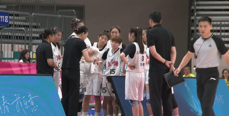 出潘紫茵 出潘紫茵