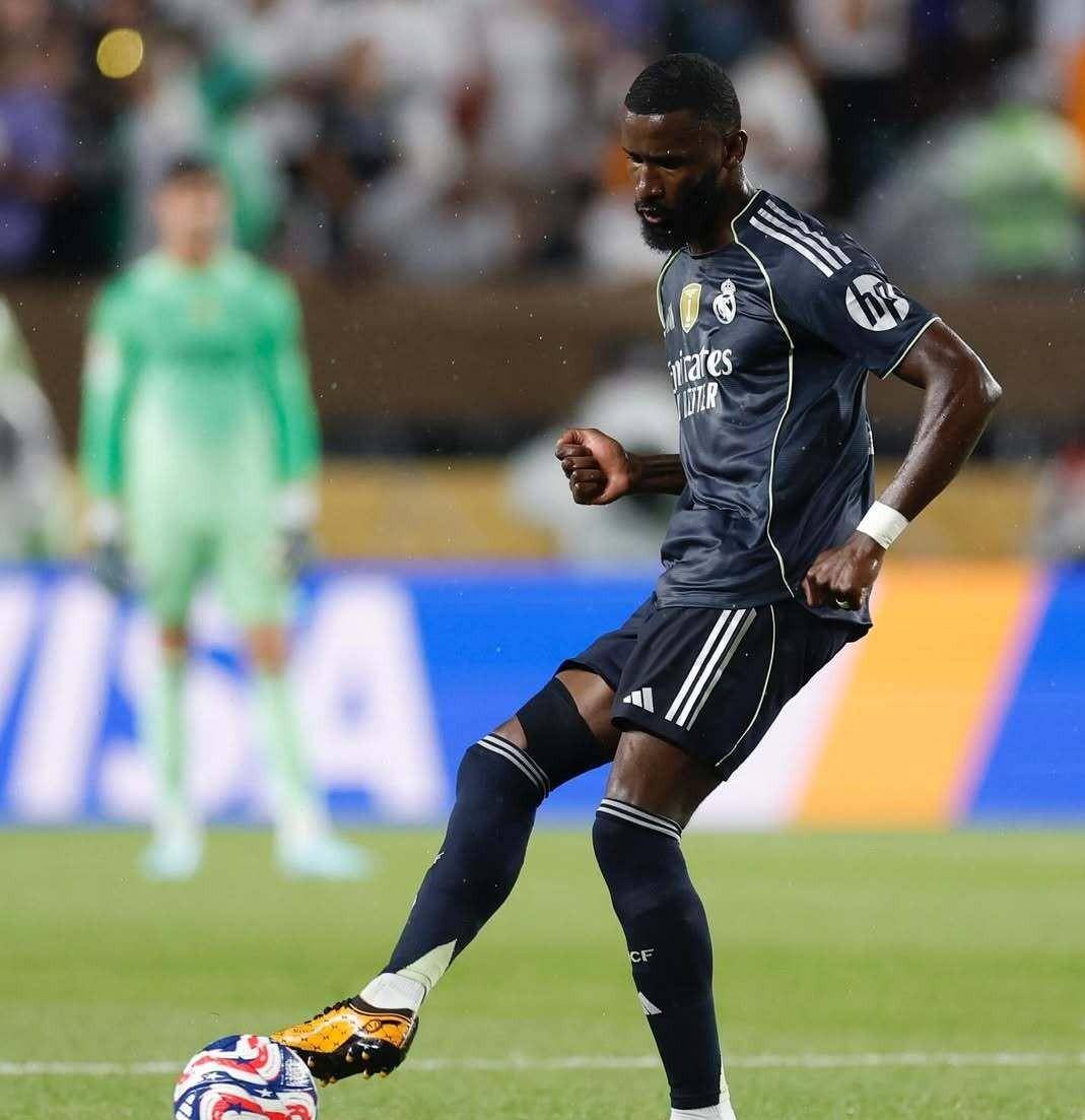 预计要到十, 尽管有媒体, 进球