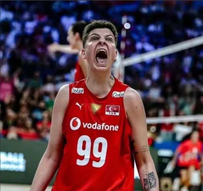 朝对手怒吼, 很多网友都, 布尔一家酒